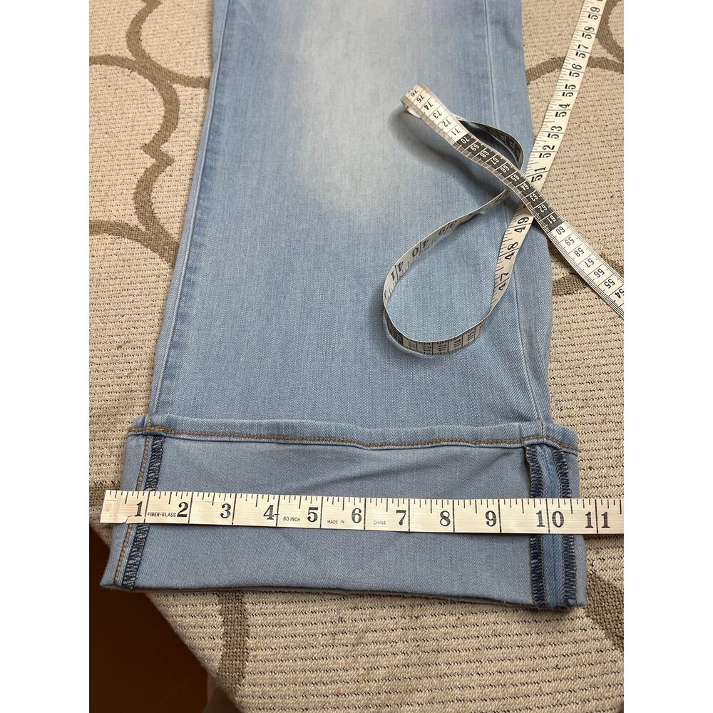 White House Black Market High-Rise Wide Leg Cuff Cropped Jean, size 8 - Picture 5 of 16